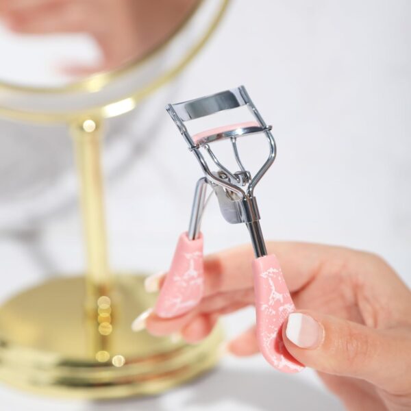 Eyelash Curler - Professionally Crafted Lash Curler for All Eye Shapes - Makeup tool for Long-Lasting Curl - Wide Opening for Every Lash Lift & Defines, Easy to Use with Comfort Grip -1pc - Image 2